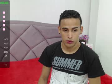 leo_latinn_hot