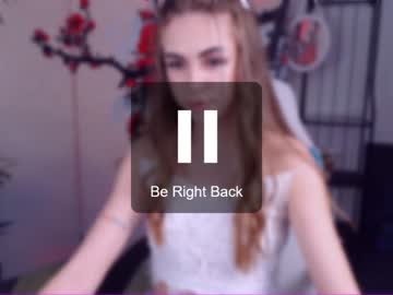bella_hanson